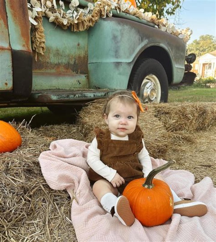 Exploring The World Of The 7 Little Johnstons And Liz And Brice's Baby: A Little Person