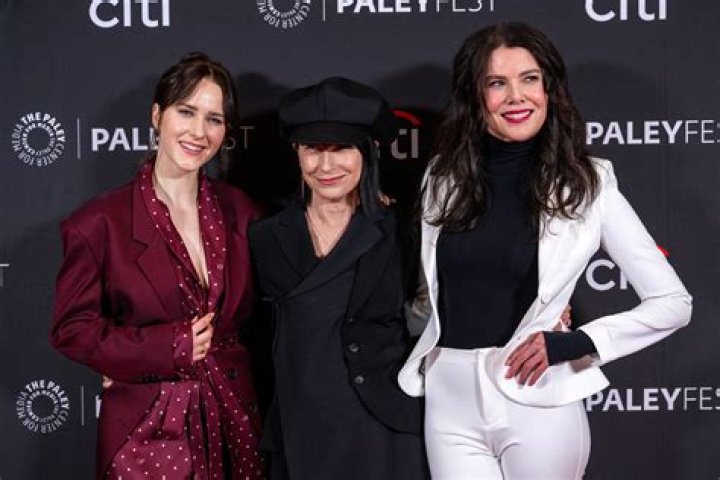 Amy Sherman-Palladino: Delving Into Her Wiki, Age, Biography, Net Worth, Spouse, Ancestry, And More