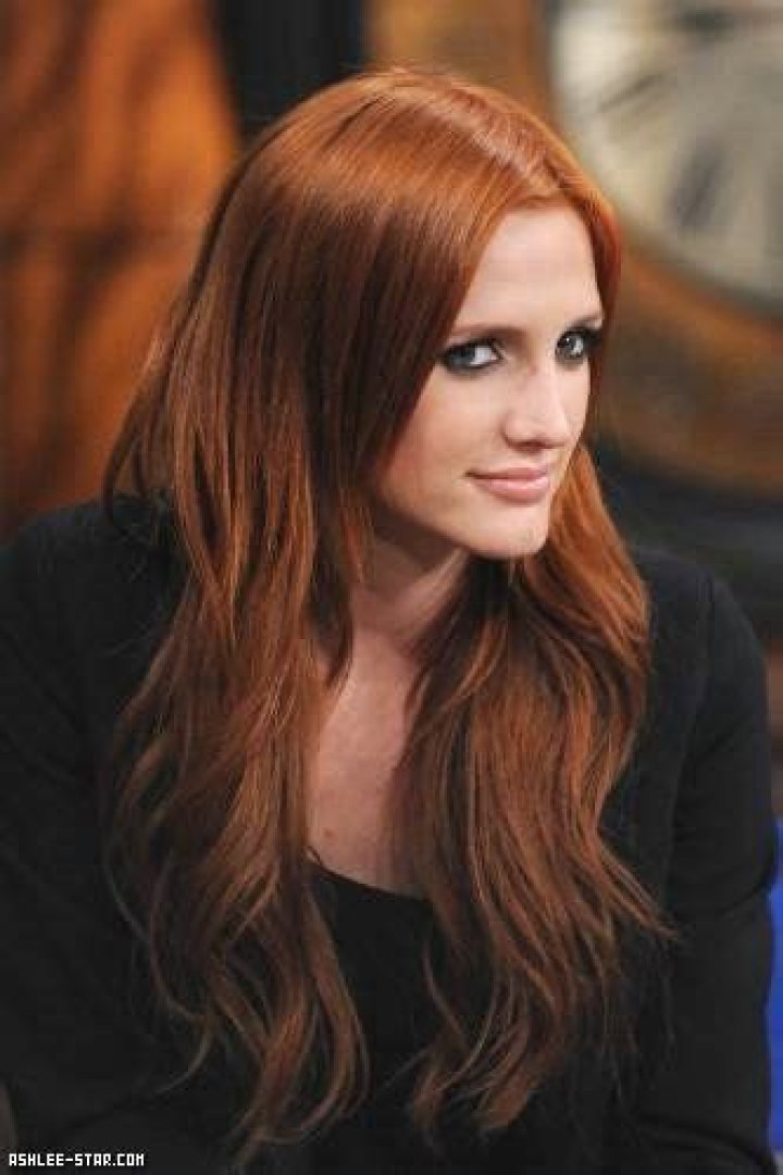 Ashlee Simpson's Iconic Red Hair: A Bold Statement