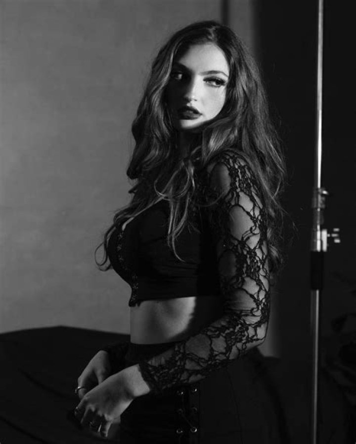 Search Results For: Avamarie Schroeder