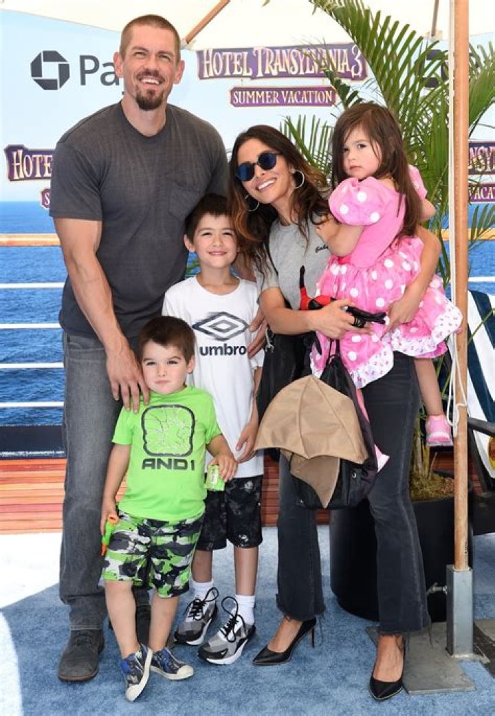Unraveling The Family Life Of Sarah Shahi: Does Sarah Shahi Have Kids?