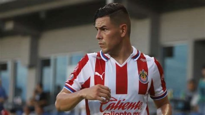 Meet Eduardo Torres: The Heartbeat Of Chivas