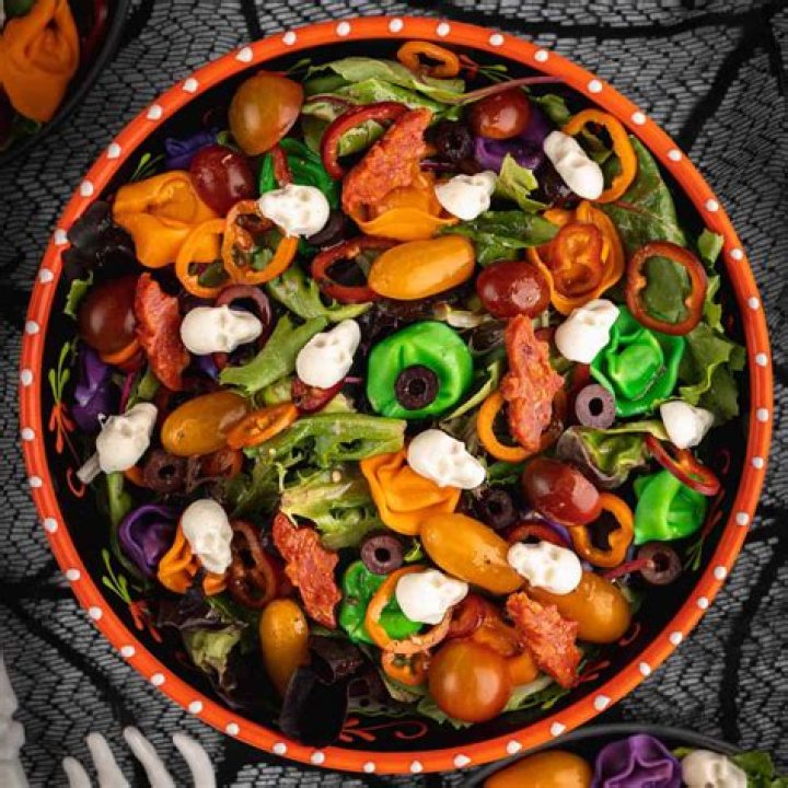 Spook-tacular Halloween Salad: A Ghoulishly Good Treat