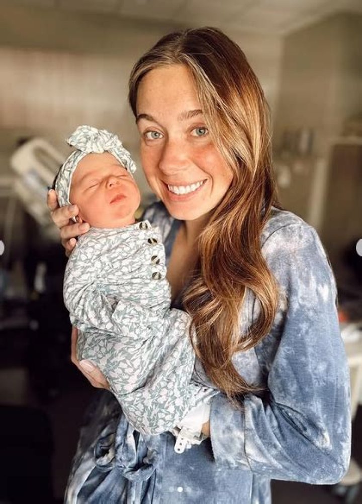 Unveiling The Truth: Is Barry Williams' Daughter Black?