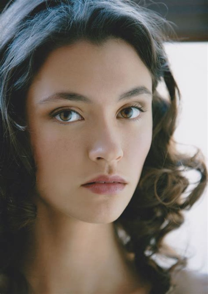 Discover The Allure: Jacqueline Model, Embodiment Of Beauty And Grace