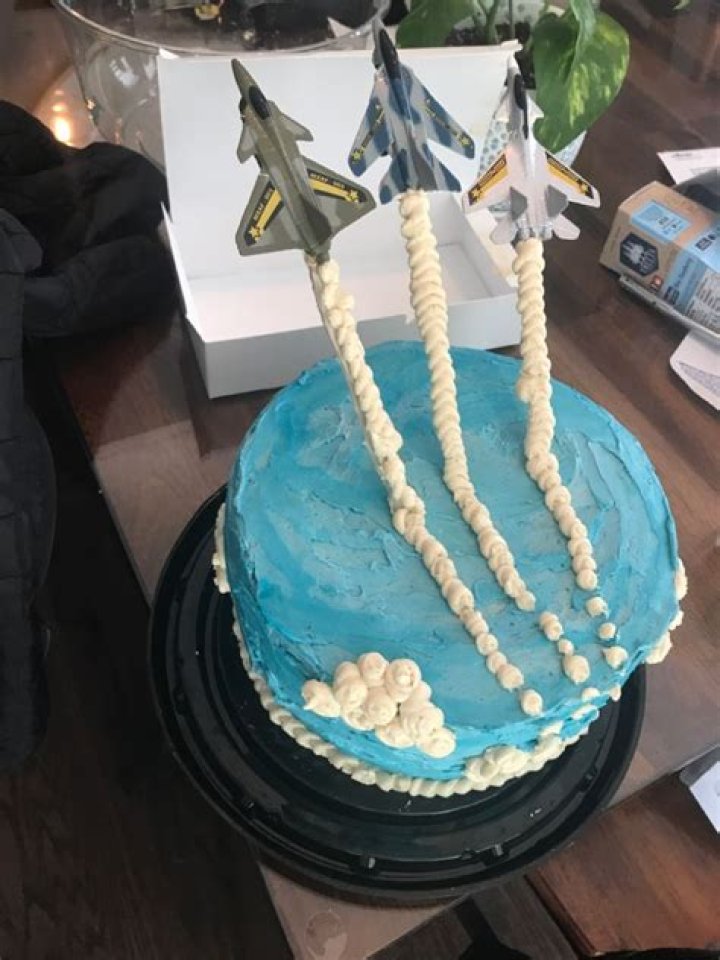 Enchanting Jet Cake Creations: Unleash Your Inner Baker