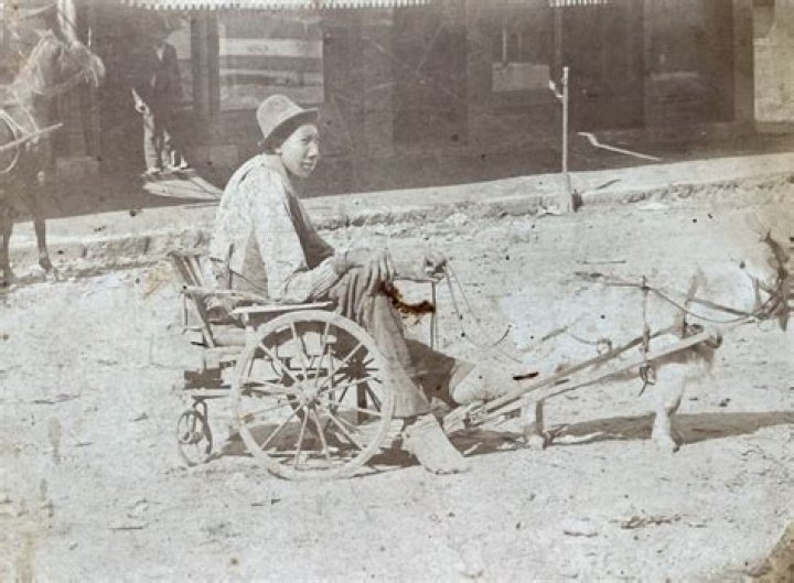 The Ultimate Guide To Visiting The Famed John Rogan Grave