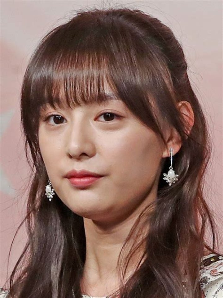 Exploring The Intriguing Personal Life Of Kim Ji Won