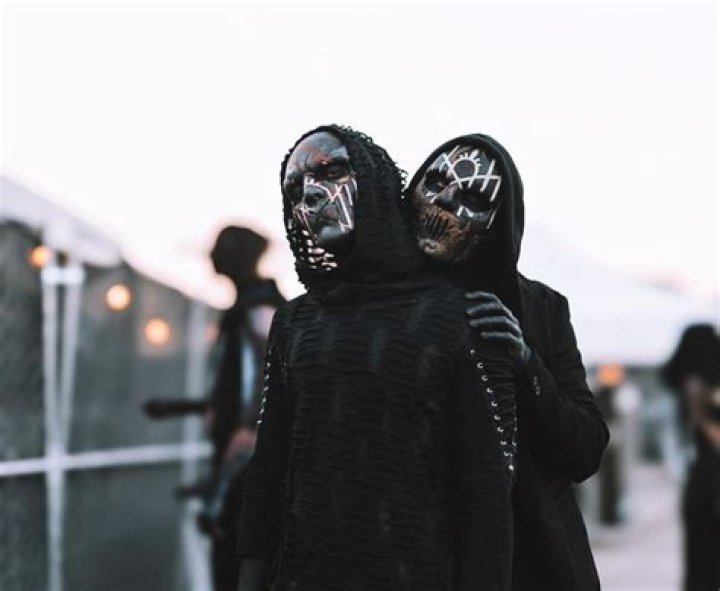 How Tall Is Leo Faulkner? Surprising Height Revealed