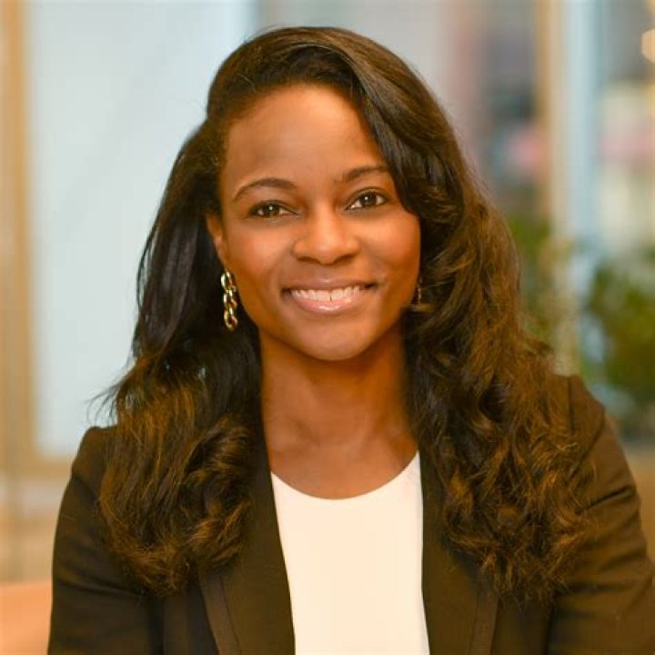 The Ultimate Guide To Leslie Burrows: A Photographic Master