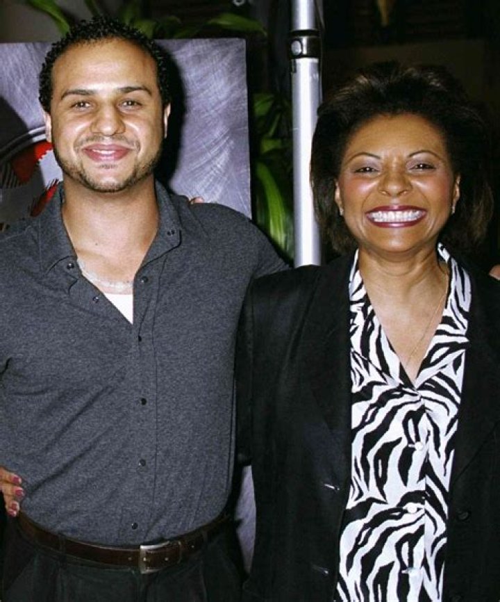 Leslie Uggams: A Multifaceted Talent In Entertainment