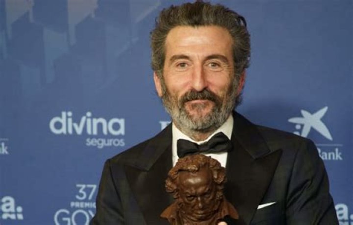 Unveiling The Woman Behind Luis Zahera: His Loving Wife