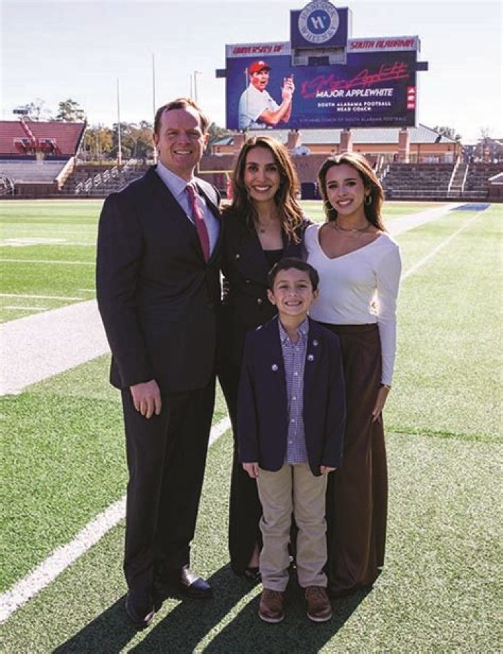 Unveiling The Life Of Major Applewhite: A Journey Through Football