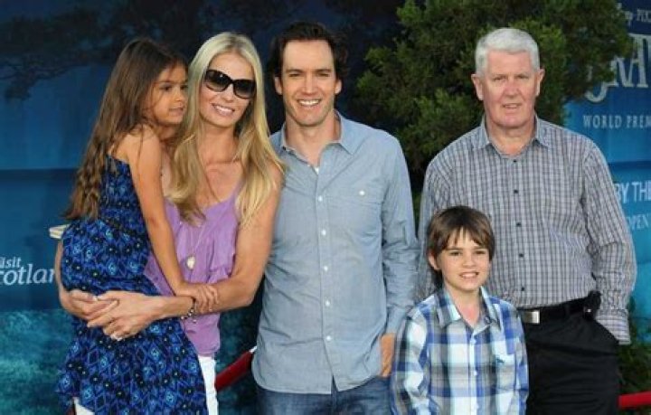Unveiling The Family Background Of Mark-Paul Gosselaar: His Mom And Dad