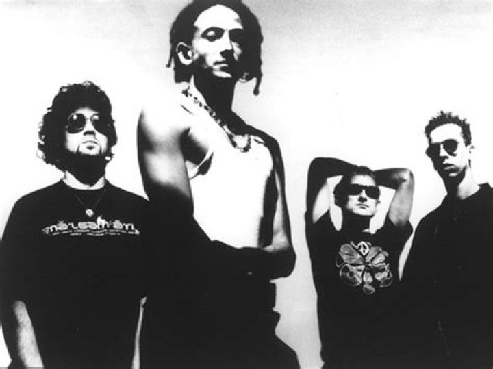 Meet The Fuzz Townshend Band: The Ultimate Underground Rock Experience