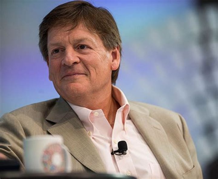 Unraveling The World Of Michael Lewis: A Literary Maestro