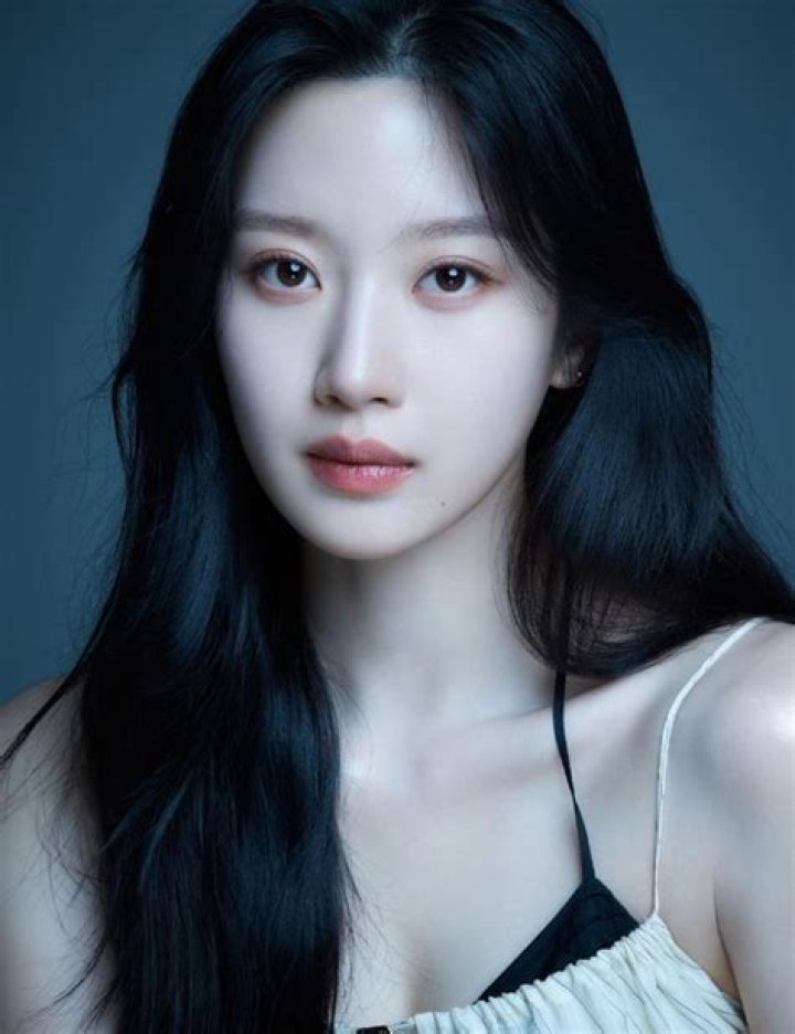 Exploring Mun Ka Young Relationships: A Deep Dive Into Her Romantic Life