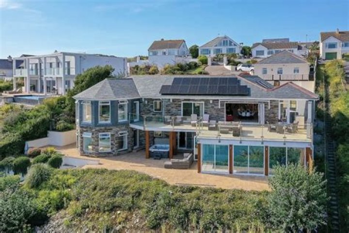 Discover The Charm Of New Builds Cornwall