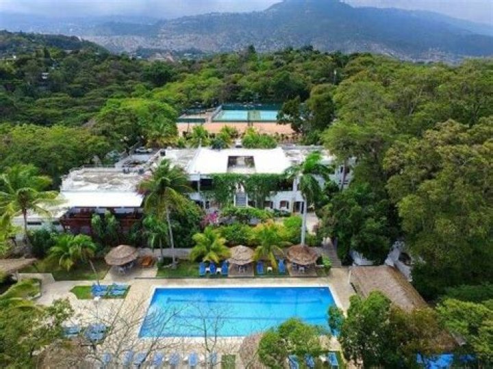 Discover The Enchanting Petionville Club Haiti: Your Destination For Unforgettable Nights