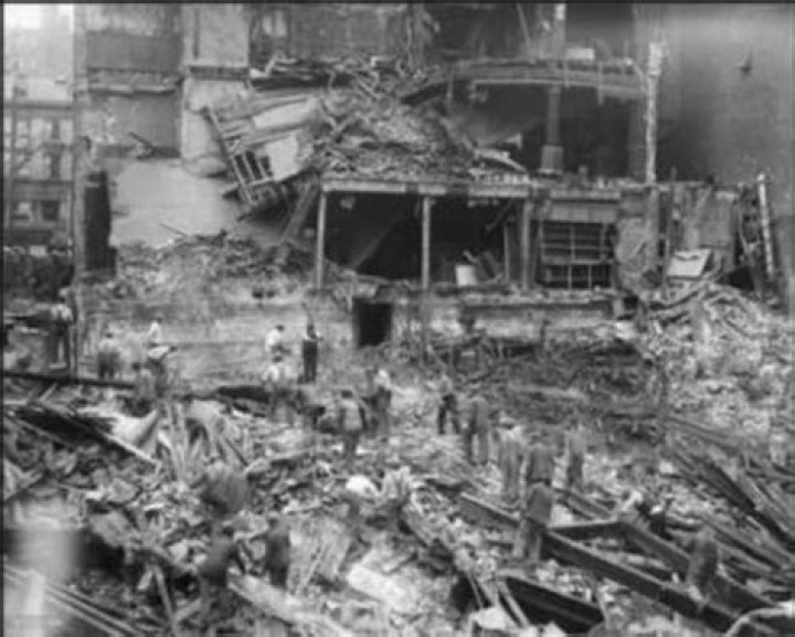 The Downfall Of The Pickwick Club: A History Of Its Collapse