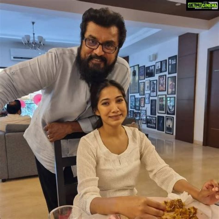 Pooja Sarathkumar: A Rising Star In The South Indian Film Industry