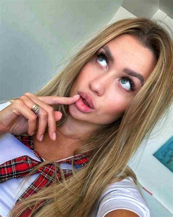 Sargun Sekhon: Height, Weight, Net Worth, Age | Complete Profile