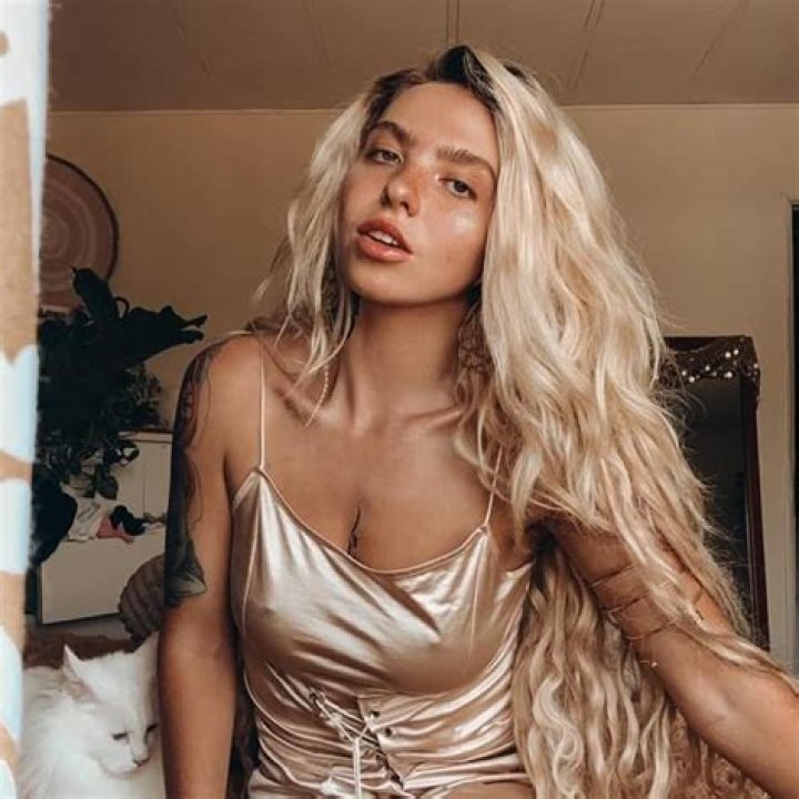 Unveiling The Allure Of Shanin Blake: A Deep Dive Into Her OnlyFans Journey