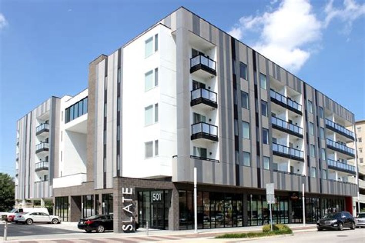 Luxurious Living At Slate Apartments In The Heart Of Miami