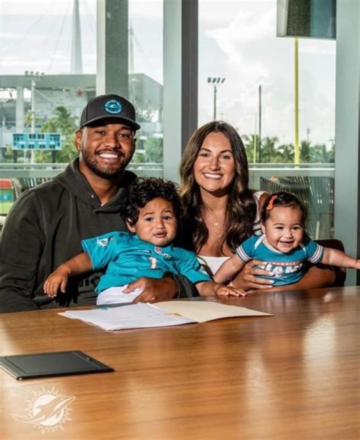 Tua Tagovailoa's Life Partner: A Deep Dive Into The Wife Of The NFL Star