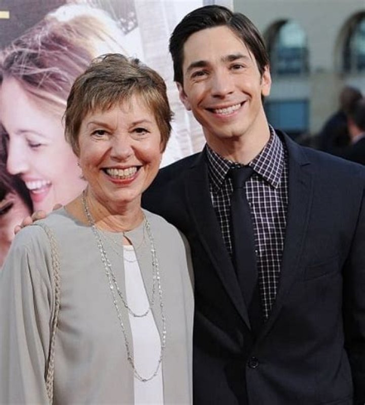 Uncover The Lineage Of Justin Long: Meet His Parents, R. James Long And Wendy Long