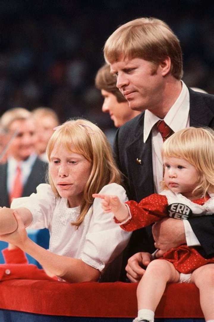 Who Is Leslie Carter's Daughter? - Complete Guide