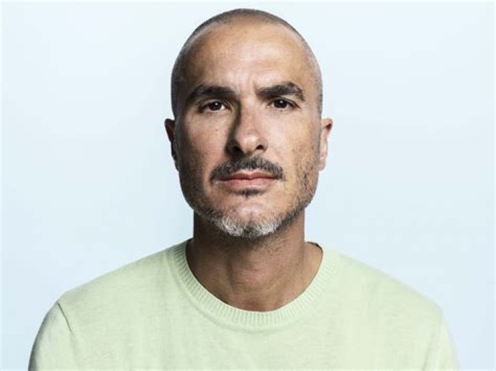 Zane Lowe: The Voice Behind The Music Revolution